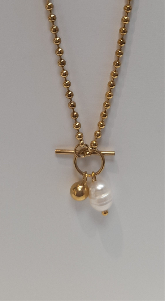 White Leaf Ball Chain Freshwater Pearl T-bar Necklace In Gold
