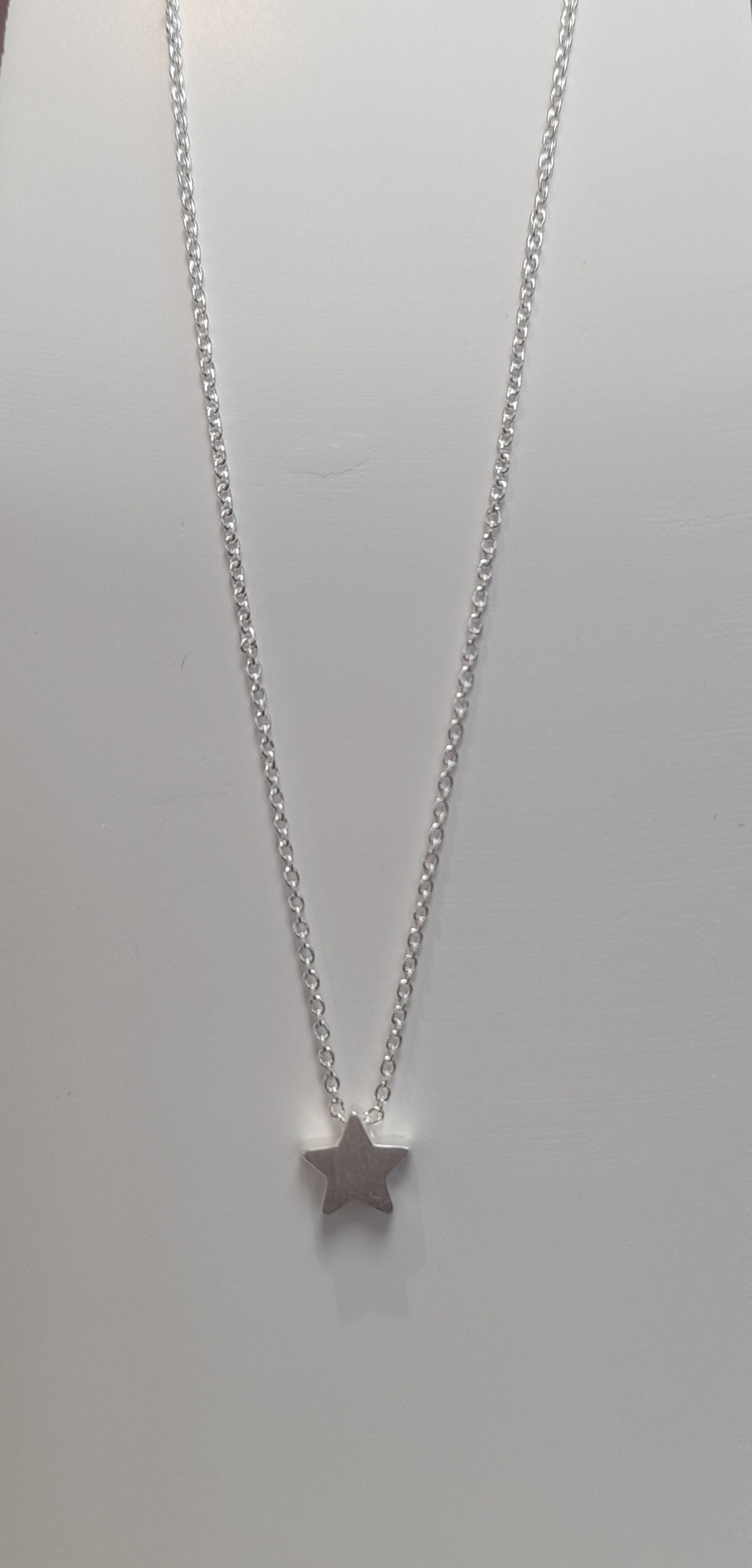 White Leaf Silver Star Pendant Necklace