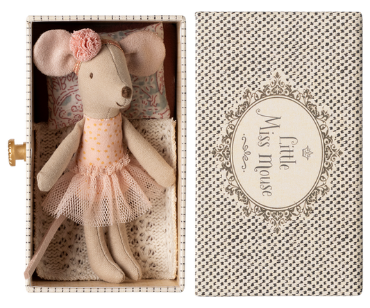 Maileg Dance Mouse in Daybed