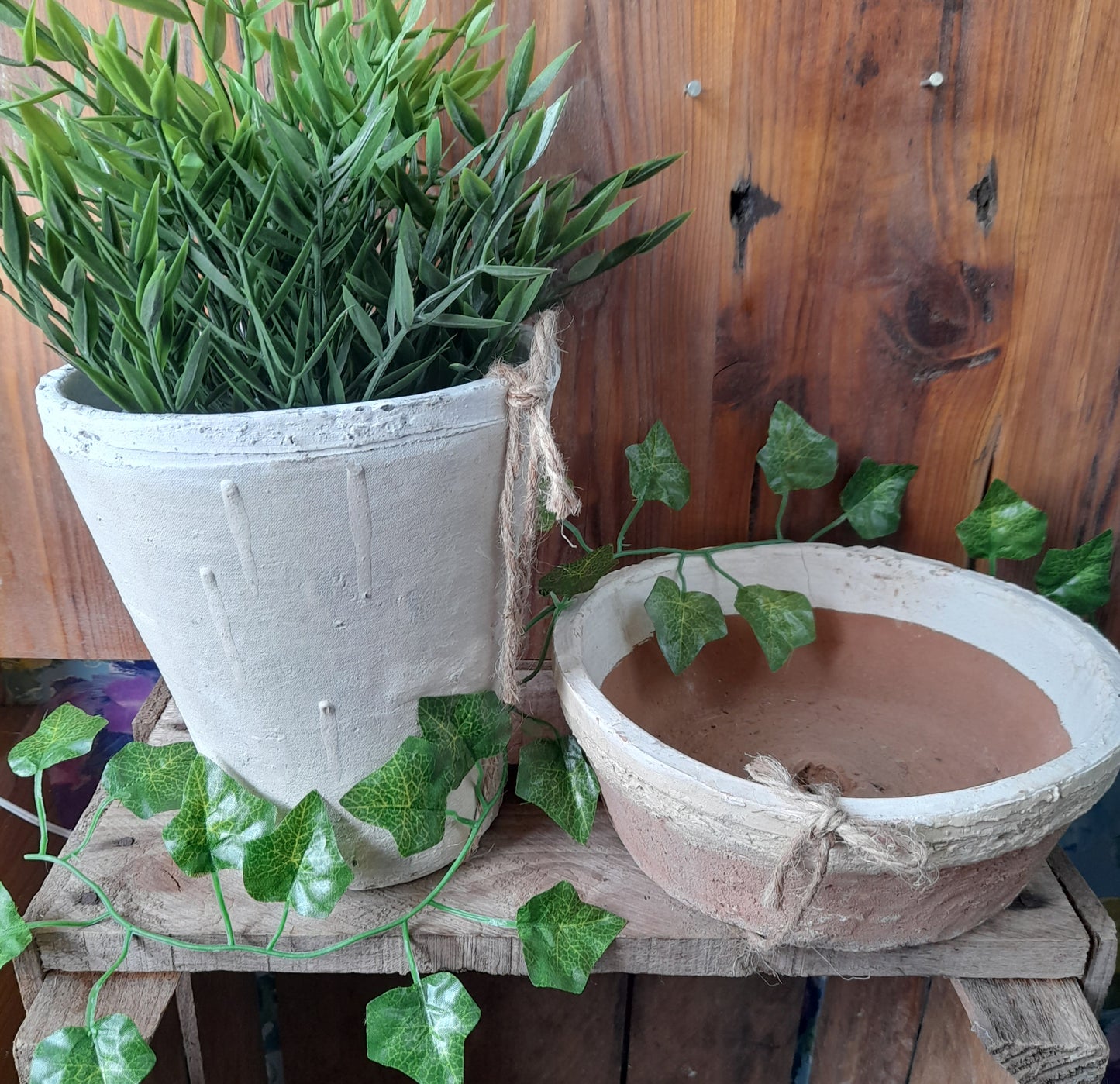 Plant Pot - Antiqued Style Whitestone Rose