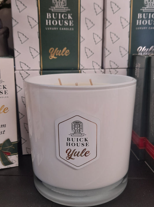 Buick House Christmas Candle 'Yule' Extra Large 3 Wick, 720g